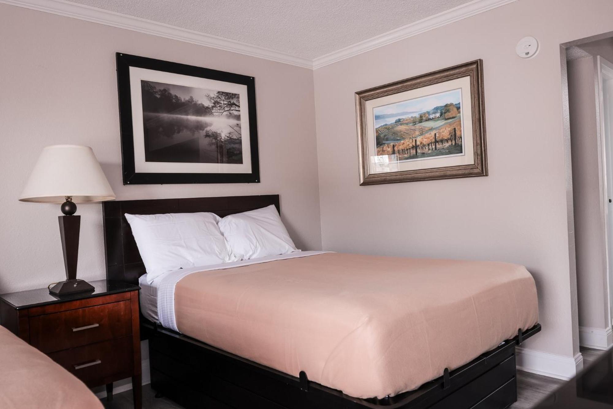 Riverside Inn & Suites By Oyo Danville Ceaser Casino Екстериор снимка