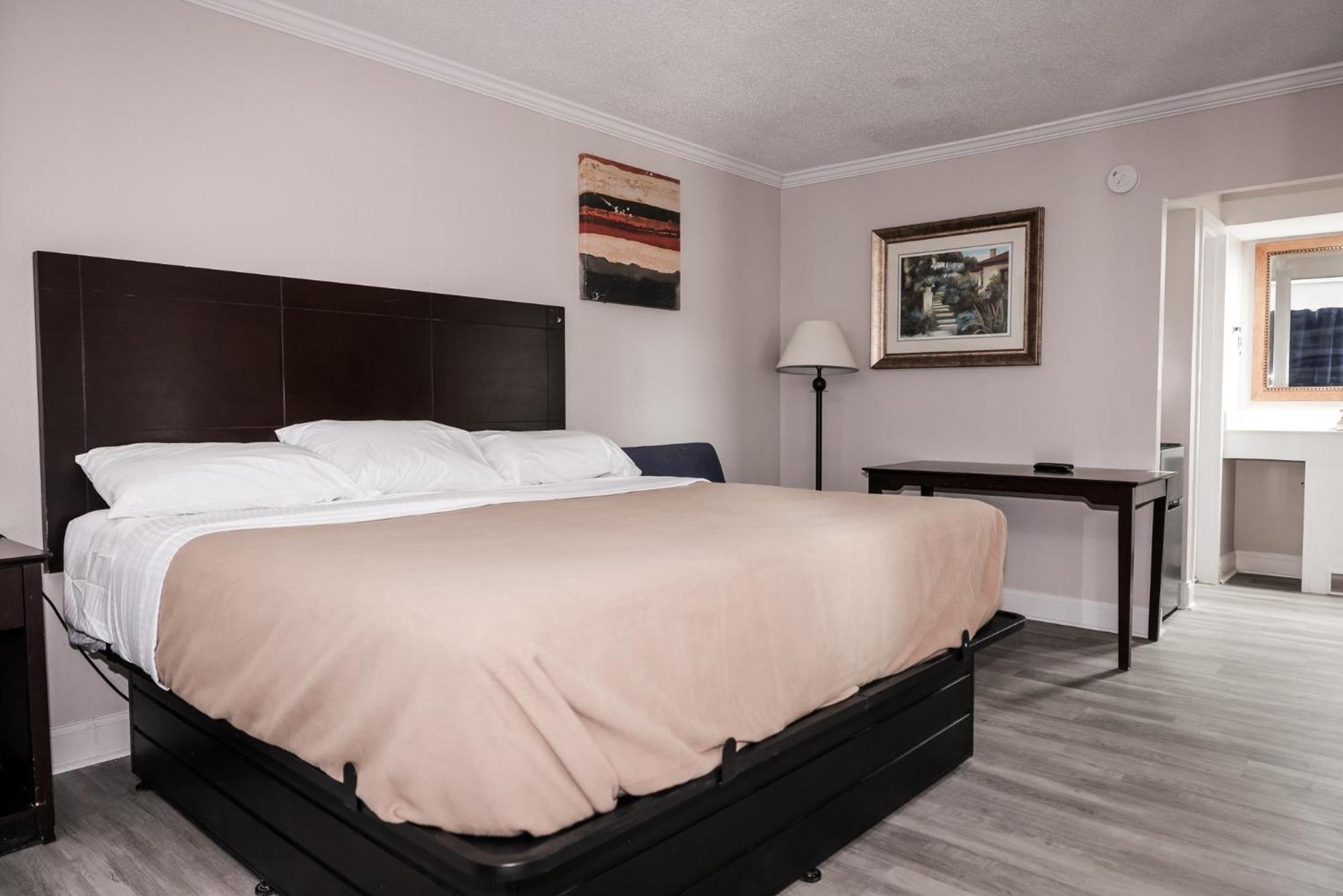 Riverside Inn & Suites By Oyo Danville Ceaser Casino Екстериор снимка